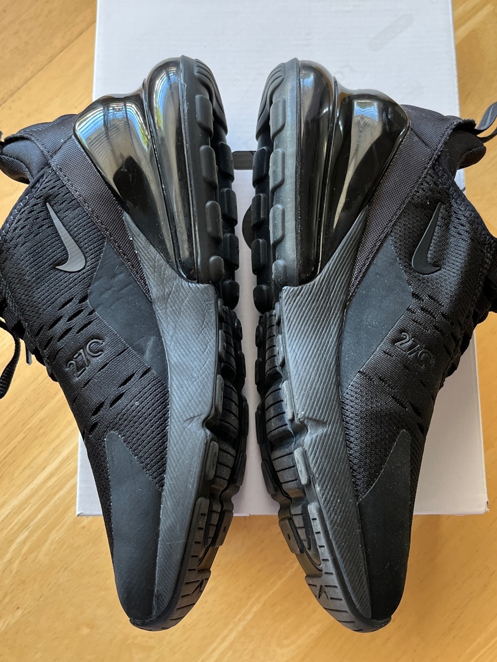 Women’s Nike Air Max 270 - Picture 5 of 10